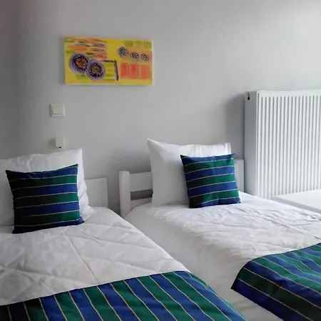 Spacious Modern City Apartament *