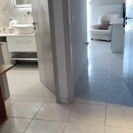 Spacious Modern City Apartament Rhodes City